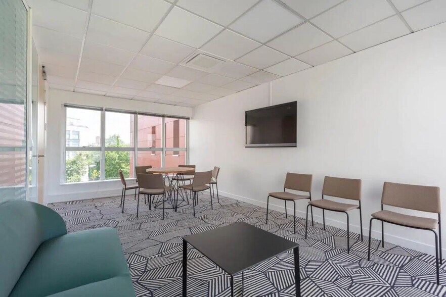 5 Boulevard Edgar - Quinet, Colombes to rent - Interior Photo - Image 3 of 10