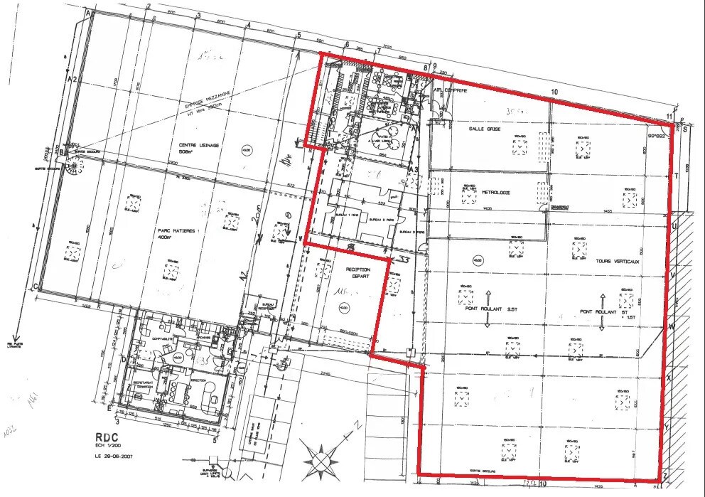 Light Industrial in Jouy-le-Moutier to rent Primary Photo- Image 1 of 2