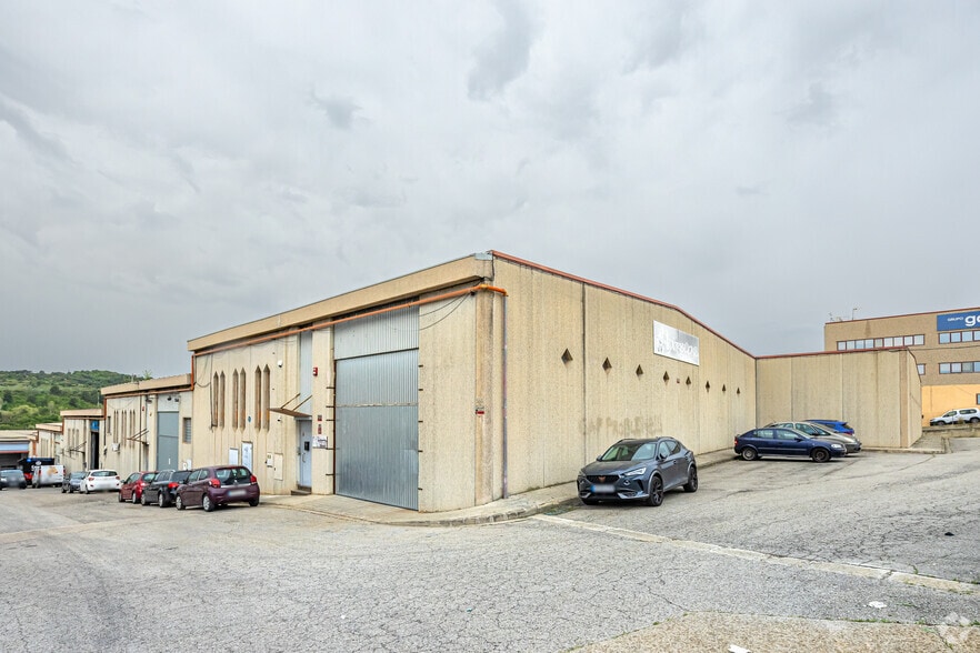 Industrial in Terrassa, Barcelona to rent - Building Photo - Image 3 of 3