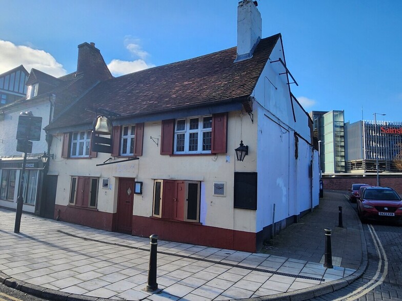 41 Frogmoor, High Wycombe to rent - Building Photo - Image 2 of 4