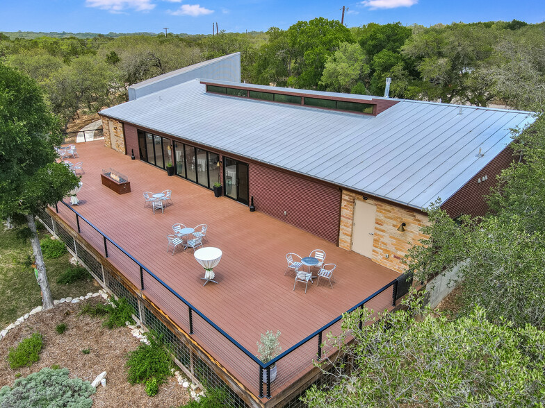 601 Sandy Point Rd, Wimberley, TX for sale - Building Photo - Image 1 of 47