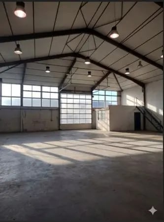 Vente Entrepôt 500 m² - Photo 1