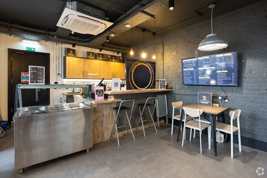 1A Highfield Rd, Dartford to rent - Building Photo - Image 2 of 26