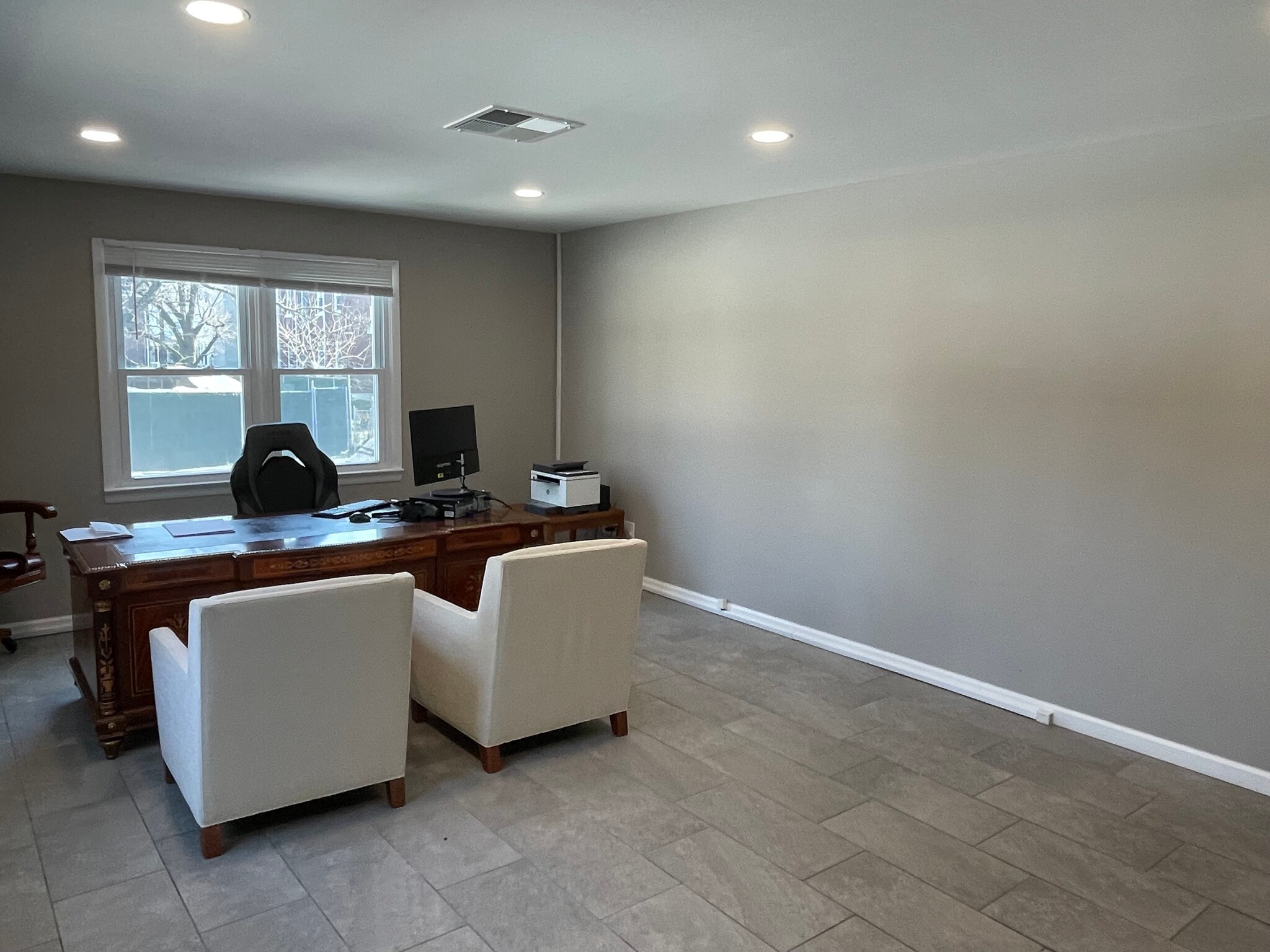 272-274 High St, Perth Amboy, NJ to rent Interior Photo- Image 1 of 5