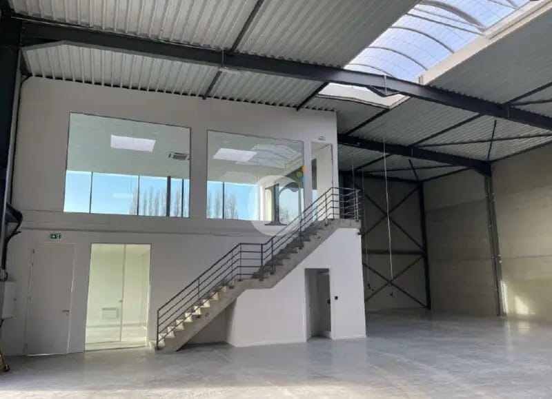 Office in Sainghin-en-Mélantois to rent - Interior Photo - Image 3 of 4