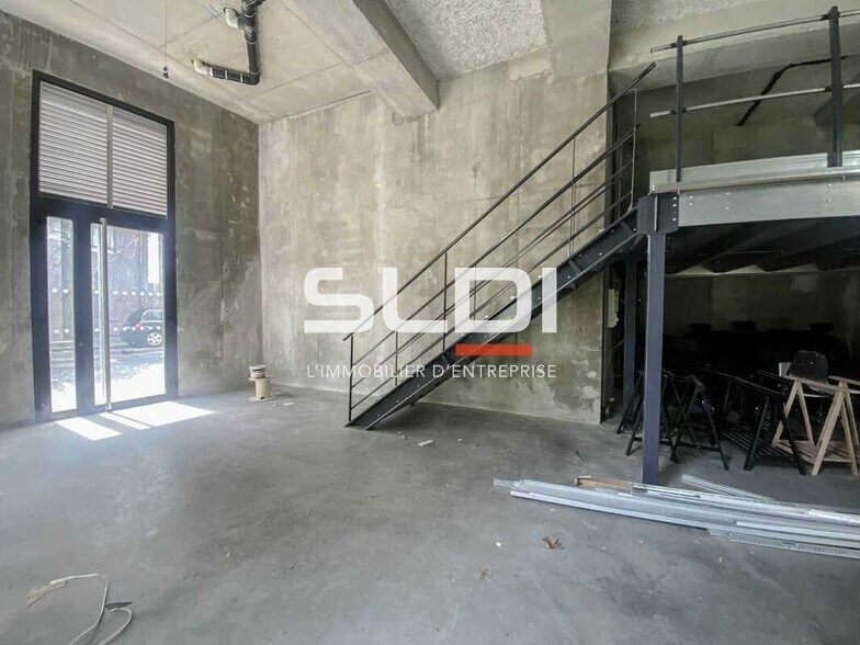 15/25 Rue Edouard Aynard, Villeurbanne to rent - Interior Photo - Image 3 of 5
