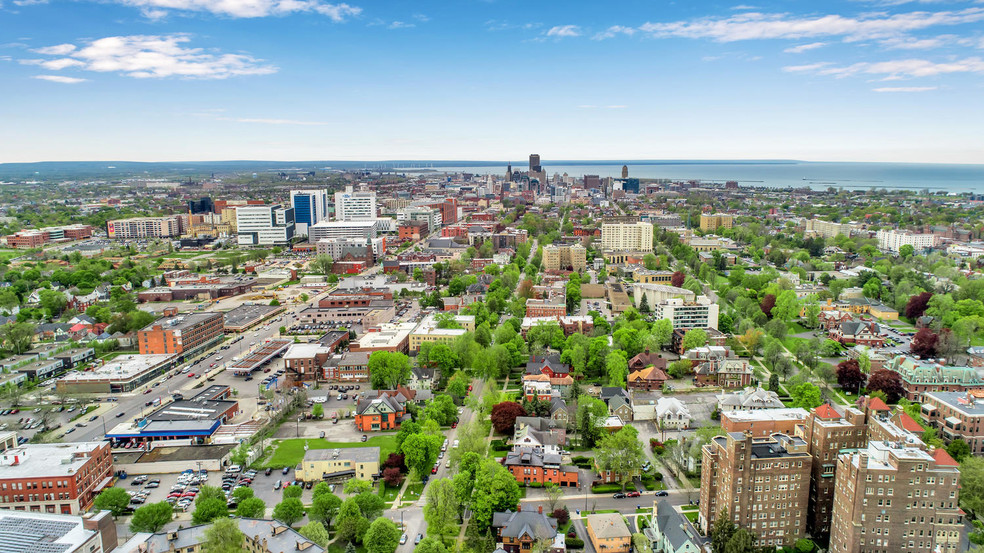 295 Linwood Ave, Buffalo, NY for sale - Aerial - Image 1 of 1