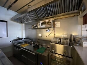 Retail in Barcelona, Barcelona to rent Interior Photo- Image 1 of 1