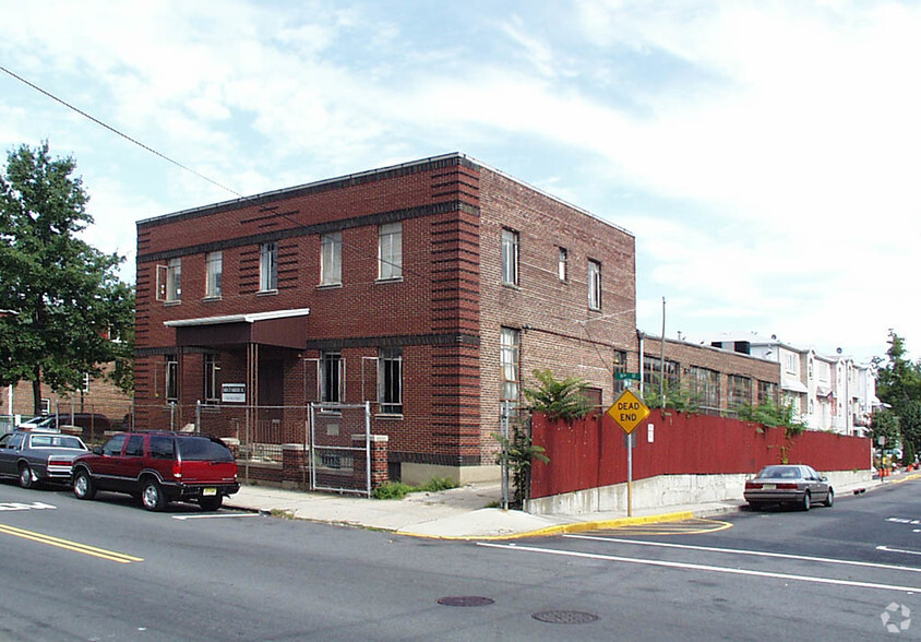 704 76th St, North Bergen, NJ for sale - Primary Photo - Image 1 of 1