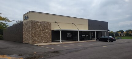 545 Kenosha Ave, Walworth, WI for rent Building Photo- Image 1 of 5