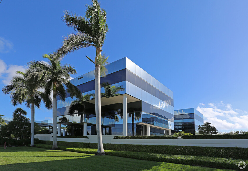 4800 N Federal Hwy, Boca Raton, FL for sale - Building Photo - Image 3 of 35