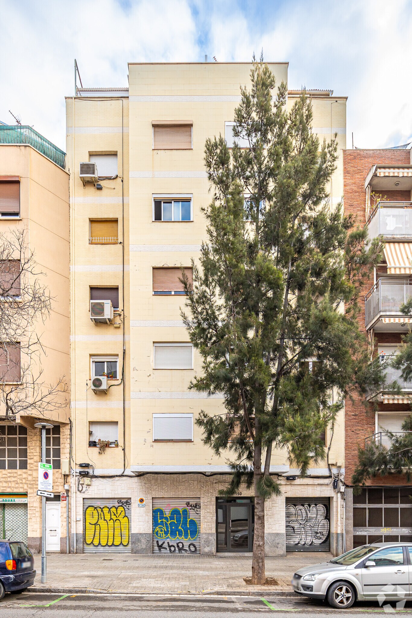 Build-to-Rent in Barcelona, Barcelona for sale Building Photo- Image 1 of 1