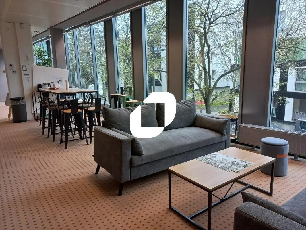 Office in Lille to rent Interior Photo- Image 1 of 17