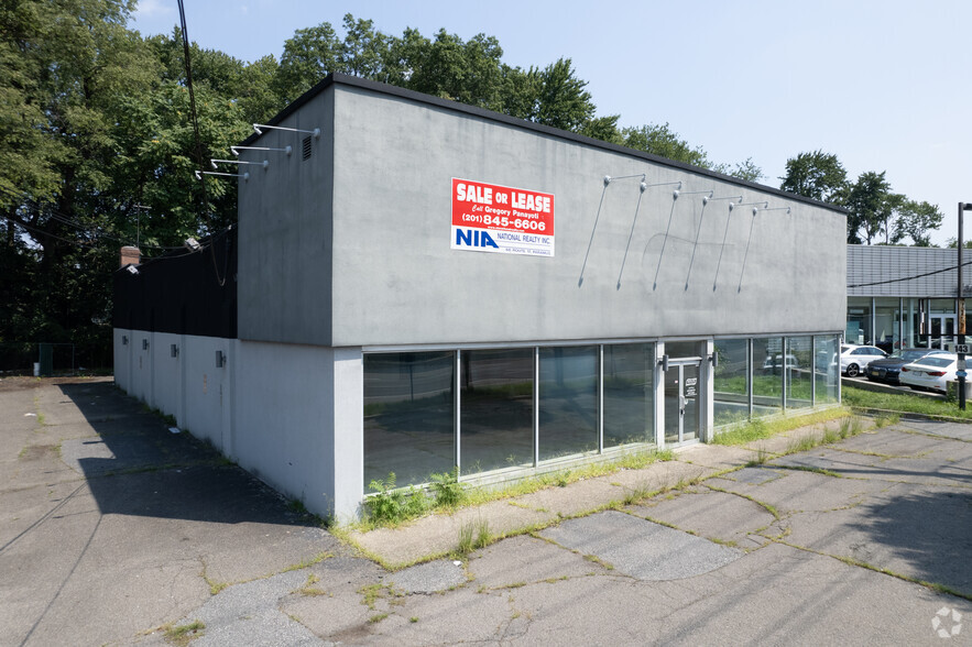 143 W State Route 4, Paramus, NJ for sale - Building Photo - Image 1 of 1