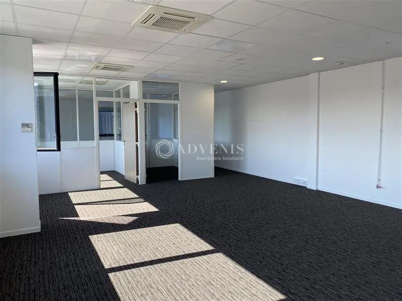 Location Bureaux 115 m² - Photo 1