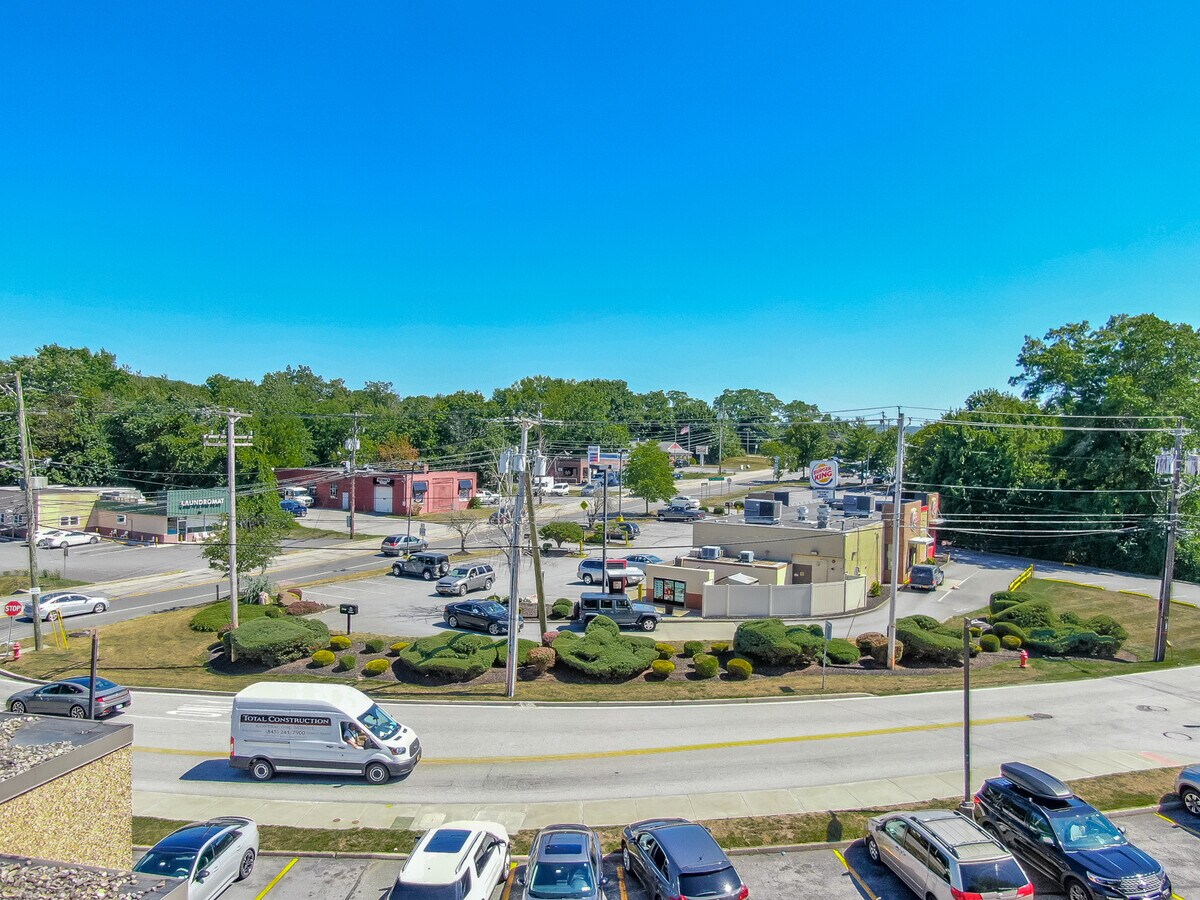 831 State Route 17m, Monroe 10950 Burger King