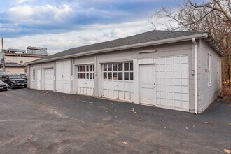 450-456 Boston Post Rd, Weston, MA for rent Building Photo- Image 1 of 11