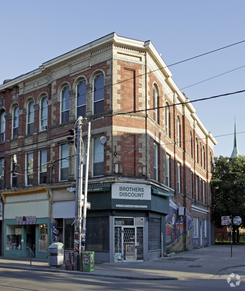 486-488 Queen St W, Toronto, ON for rent - Primary Photo - Image 1 of 4