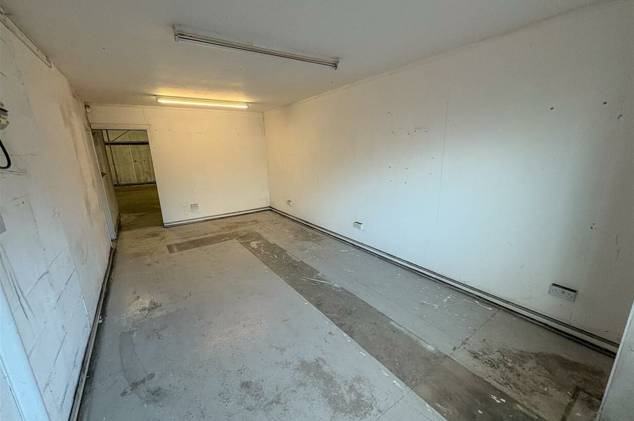 Honeyborough Industrial Estate, Milford Haven to rent Interior Photo- Image 1 of 5