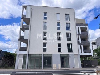 More details for 84 A Boulevard De L'Europe, OULLINS-PIERRE-BÉNITE - Retail to Rent
