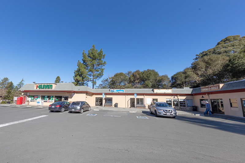 173-175 Pleasant Hill Ave N, Sebastopol, CA for rent - Building Photo - Image 1 of 4