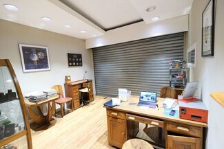 More details for Rue De Rome, Paris - Retail to Rent
