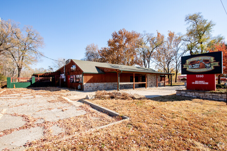 1350 N 3rd St, Lawrence, KS for rent - Primary Photo - Image 1 of 7