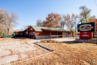 1350 N 3rd St, Lawrence, KS for rent Primary Photo- Image 1 of 8