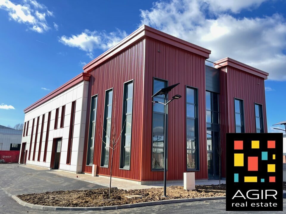Light Industrial in Serris for sale Building Photo- Image 1 of 7