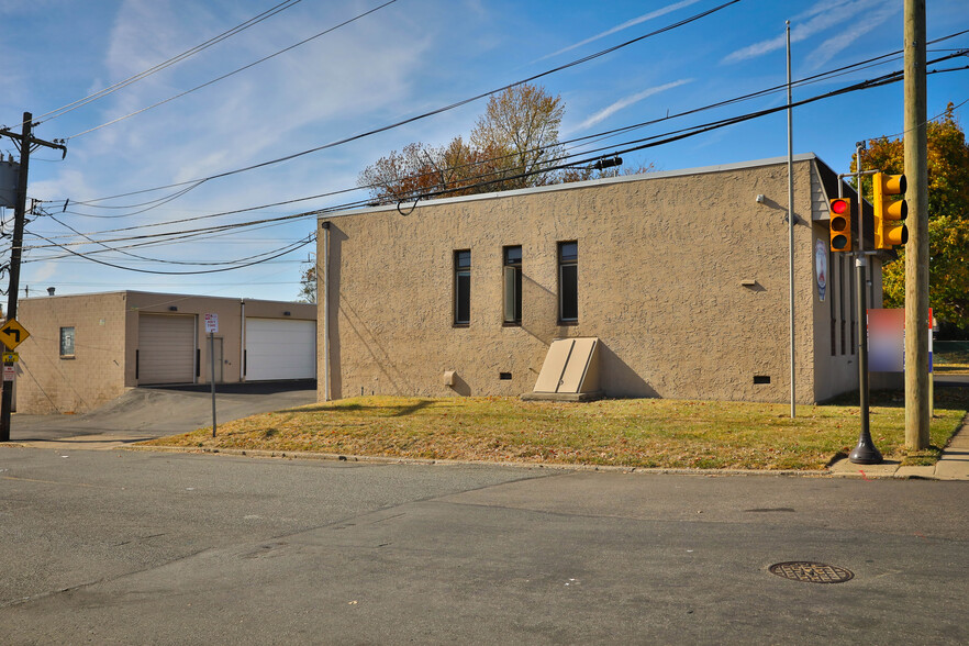 2044 Grant Ave, Philadelphia, PA for sale - Building Photo - Image 3 of 30