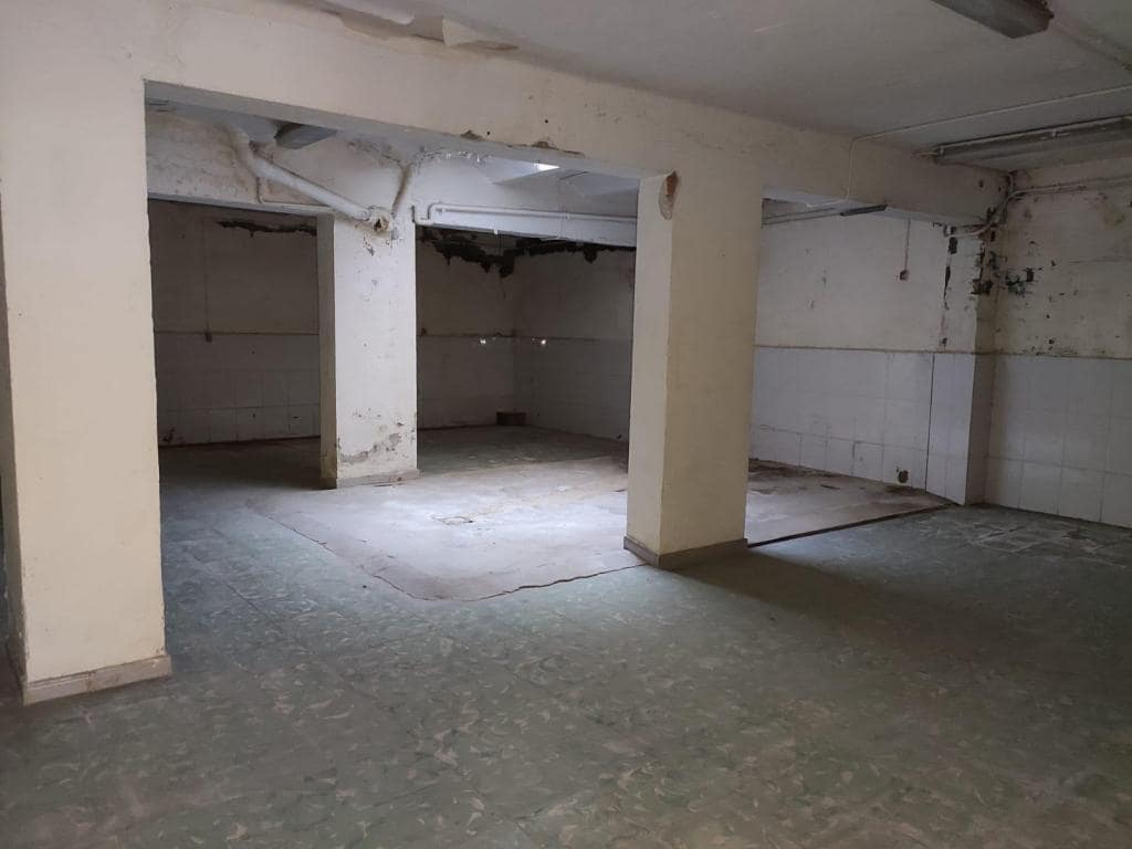 Badalona, BAR 08914 - Unit 01 - - Interior Photo - Image 2 of 10
