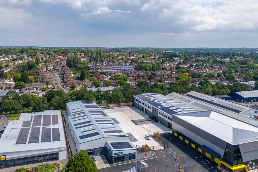 Old Walsall Rd, Birmingham to rent - Neighbourhood Photo - Image 2 of 13