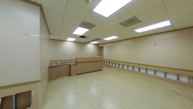 1000-1100 N Miami Blvd, Durham, NC for rent Interior Photo- Image 2 of 11