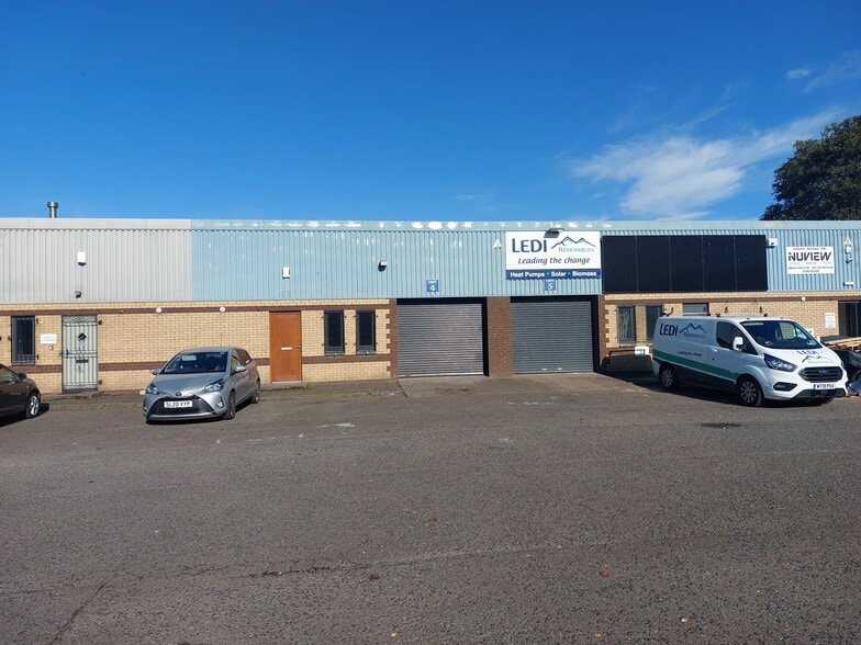 20 Munro Rd, Stirling to rent - Building Photo - Image 2 of 3
