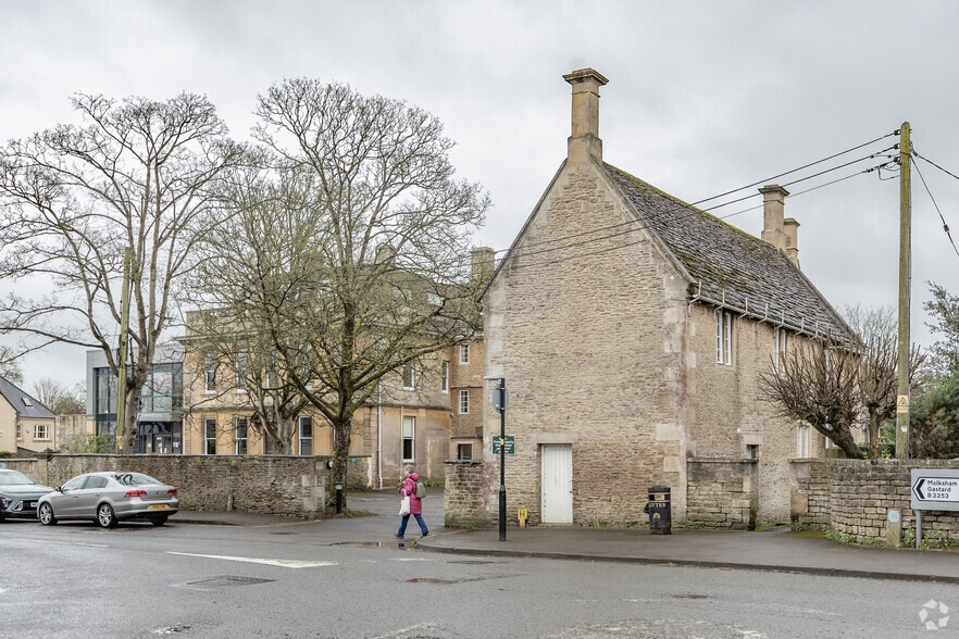 Pickwick Rd, Corsham to rent - Building Photo - Image 3 of 4