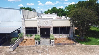 10002 Windfern Rd, Houston, TX for rent Building Photo- Image 1 of 6