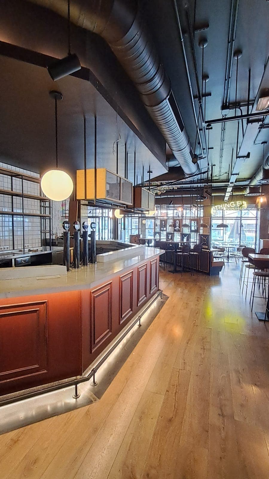 Retail in Toledo, Toledo to rent Interior Photo- Image 1 of 28