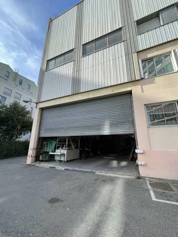 Light Industrial in Ivry-sur-Seine to rent Building Photo- Image 1 of 5
