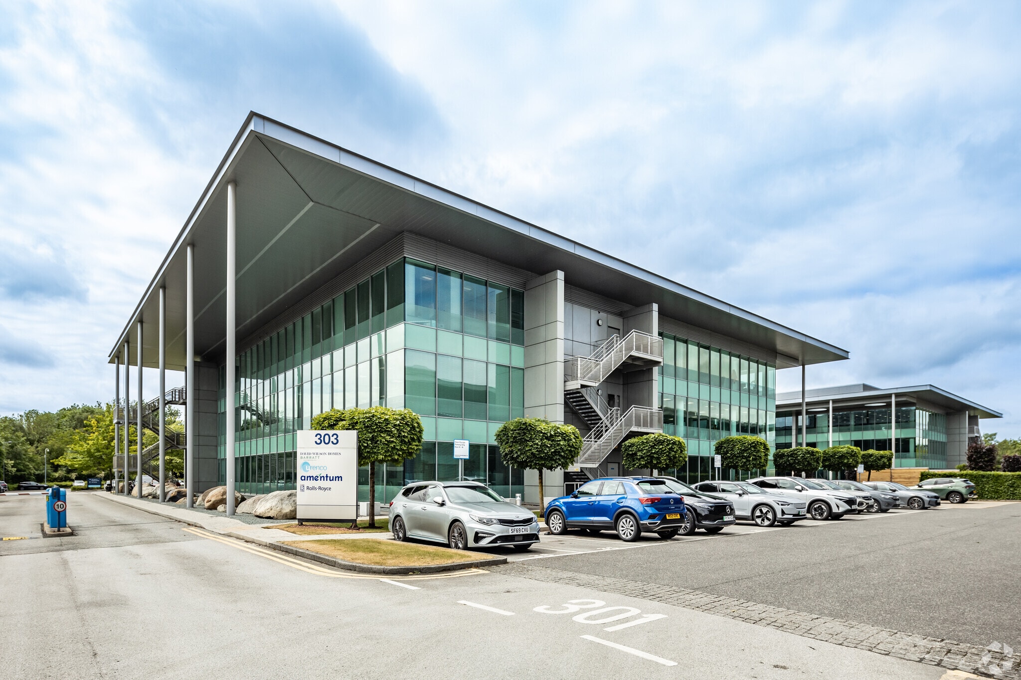 303 Bridgewater Pl, Warrington for sale Primary Photo- Image 1 of 1