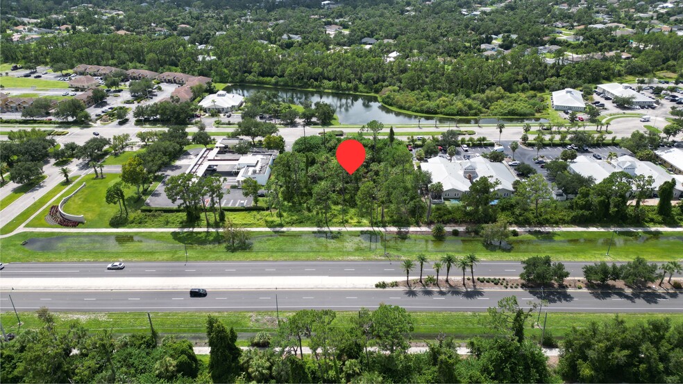 2800 Bobcat Village Center Rd, North Port, FL for sale - Building Photo - Image 1 of 5