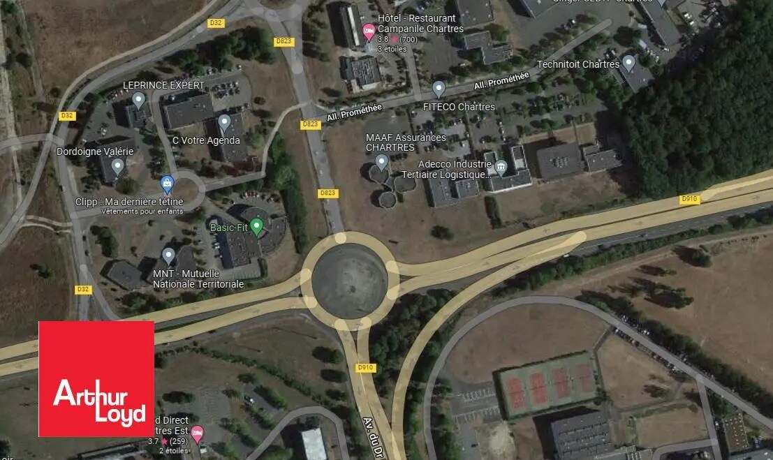 Office in Chartres to rent Building Photo- Image 1 of 3