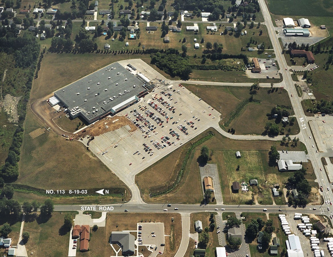 2591 E M21, Corunna 48817 Meijer 113 UK