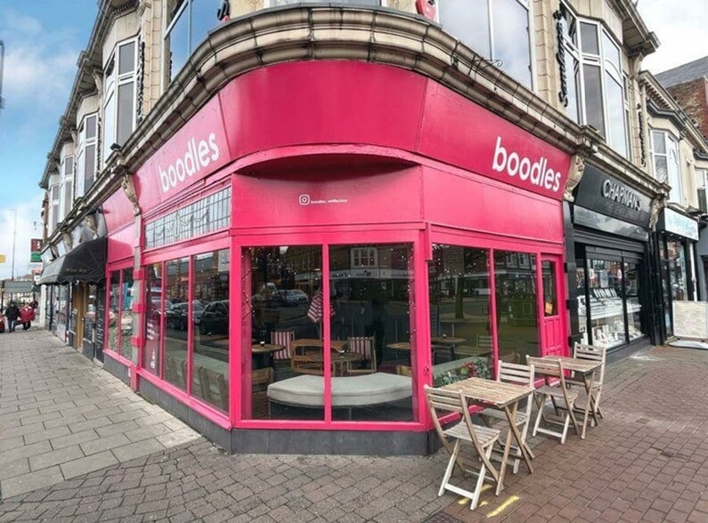 2-6 Park Ave, Whitley Bay for sale - Building Photo - Image 1 of 1