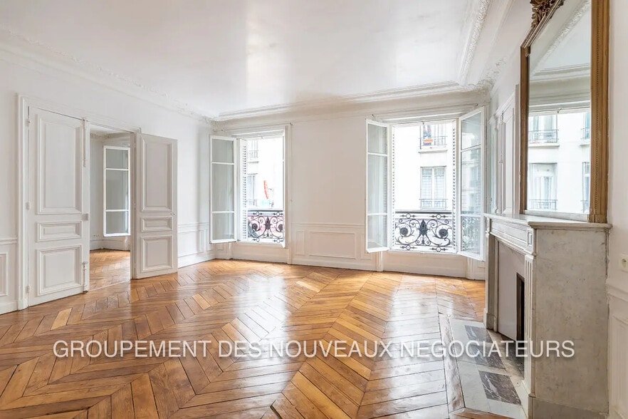 Build-to-Rent in Paris for sale - Building Photo - Image 2 of 11
