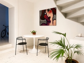 Retail in Paris to rent Interior Photo- Image 2 of 5