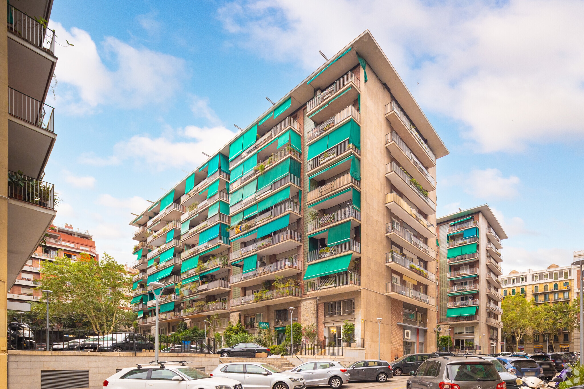 Office in Barcelona, Barcelona to rent Primary Photo- Image 1 of 3