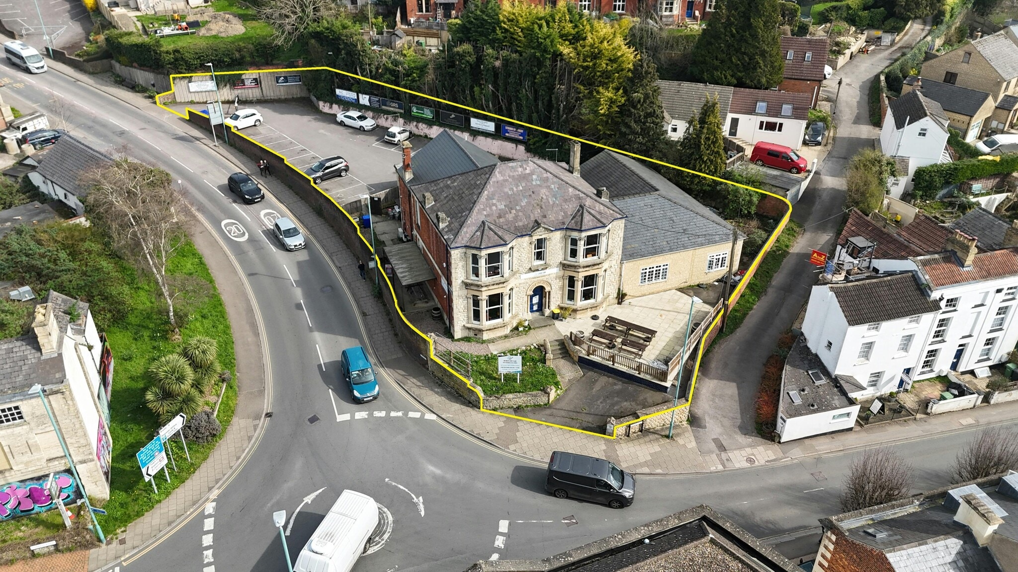 8 London Rd, Stroud for sale Building Photo- Image 1 of 13