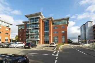 5A The Parklands, Bolton to rent Interior Photo- Image 1 of 1