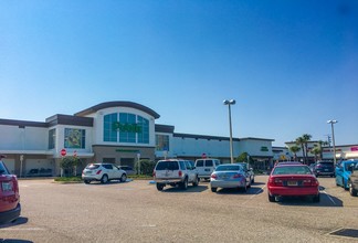 More details for 5645-5675 N Atlantic Ave, Cocoa Beach, FL - Retail for Rent