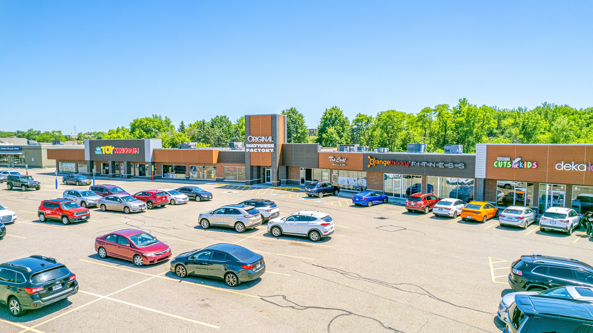 4304-4370 Belden Village St NW, Canton, OH to rent Primary Photo- Image 1 of 4